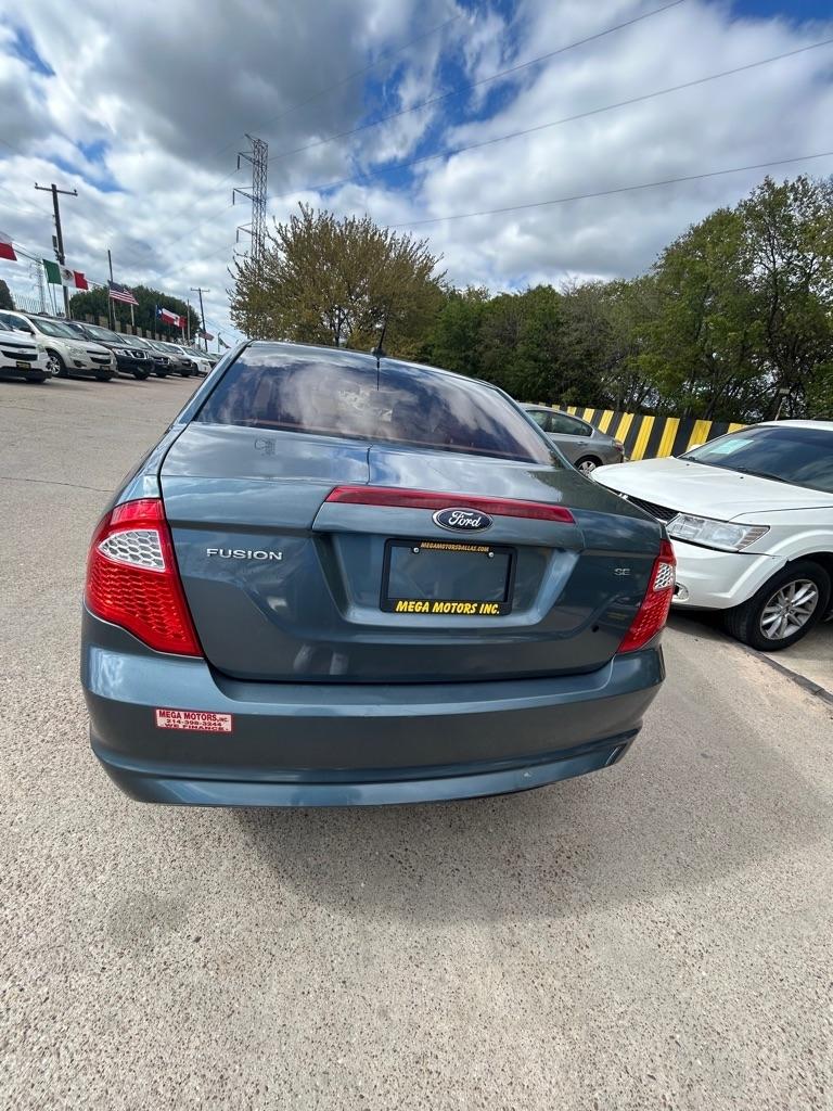 Ford Fusion  2012