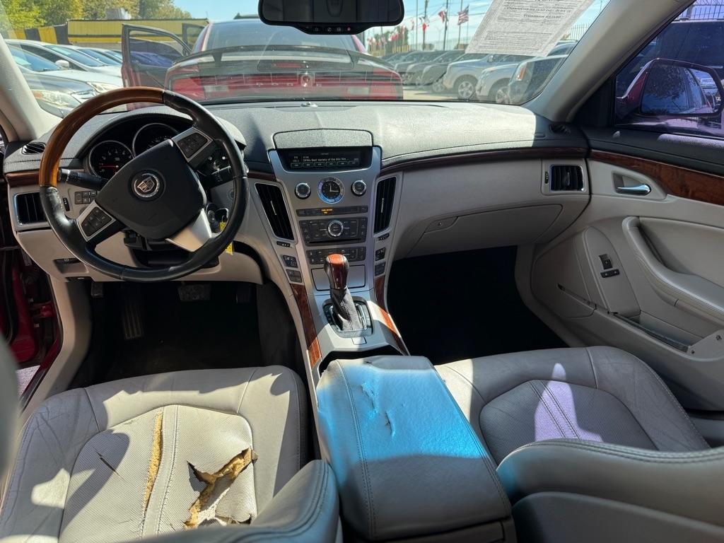 Cadillac CTS  2010