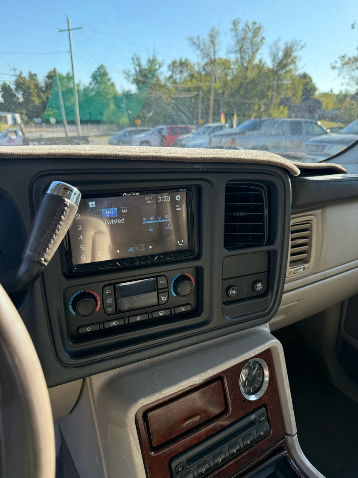 Cadillac Escalade EXT Sport Utility Truck 2005 Cadillac Escalade EXT Sport Utility Truck 2005