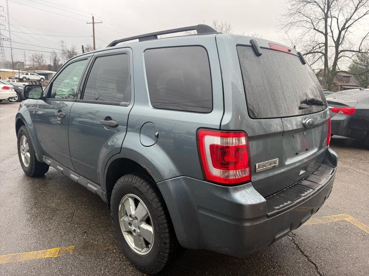 Ford Escape XLT FWD 2012