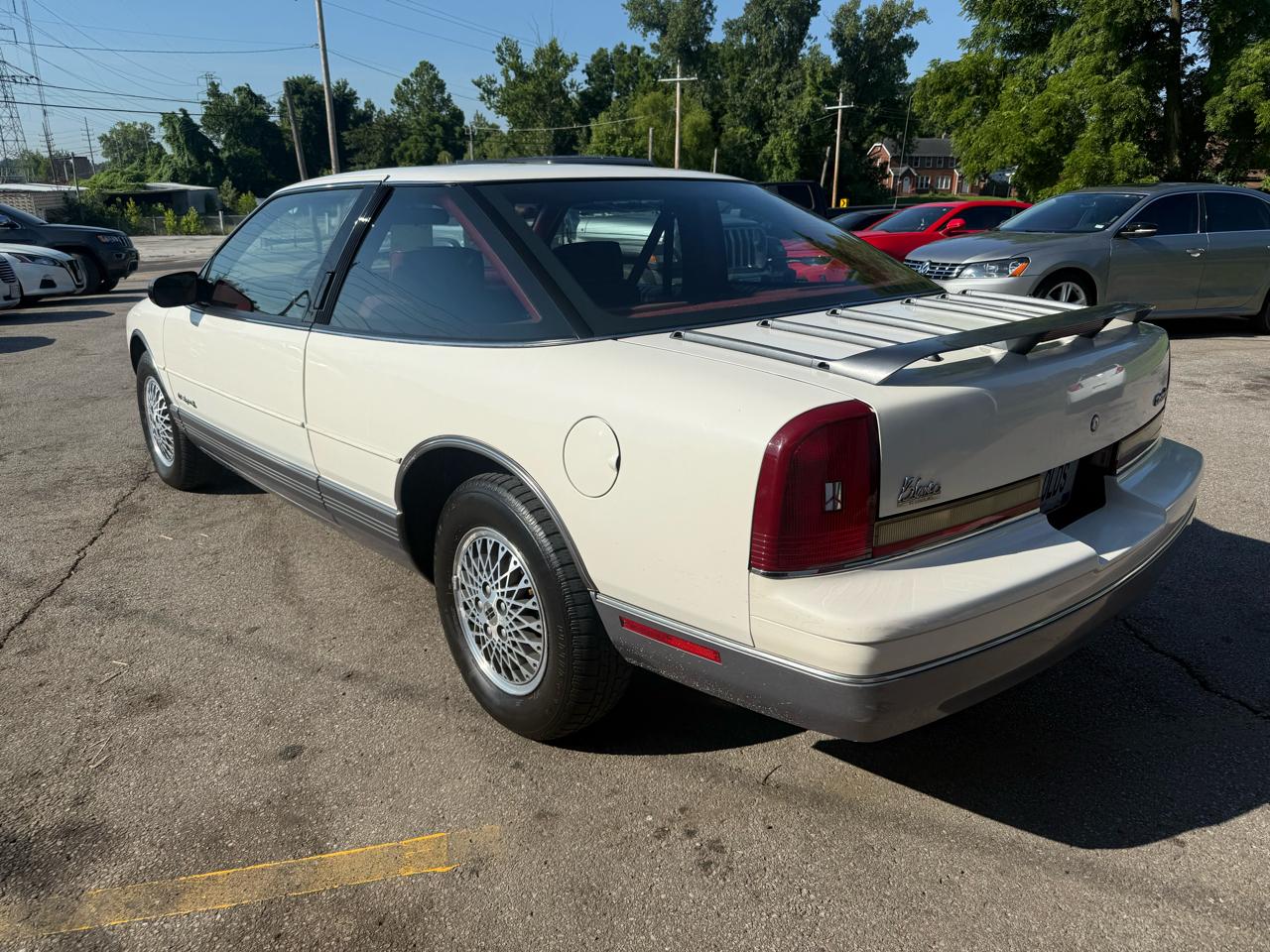 Oldsmobile Cutlass Supreme SL coupe 1990
