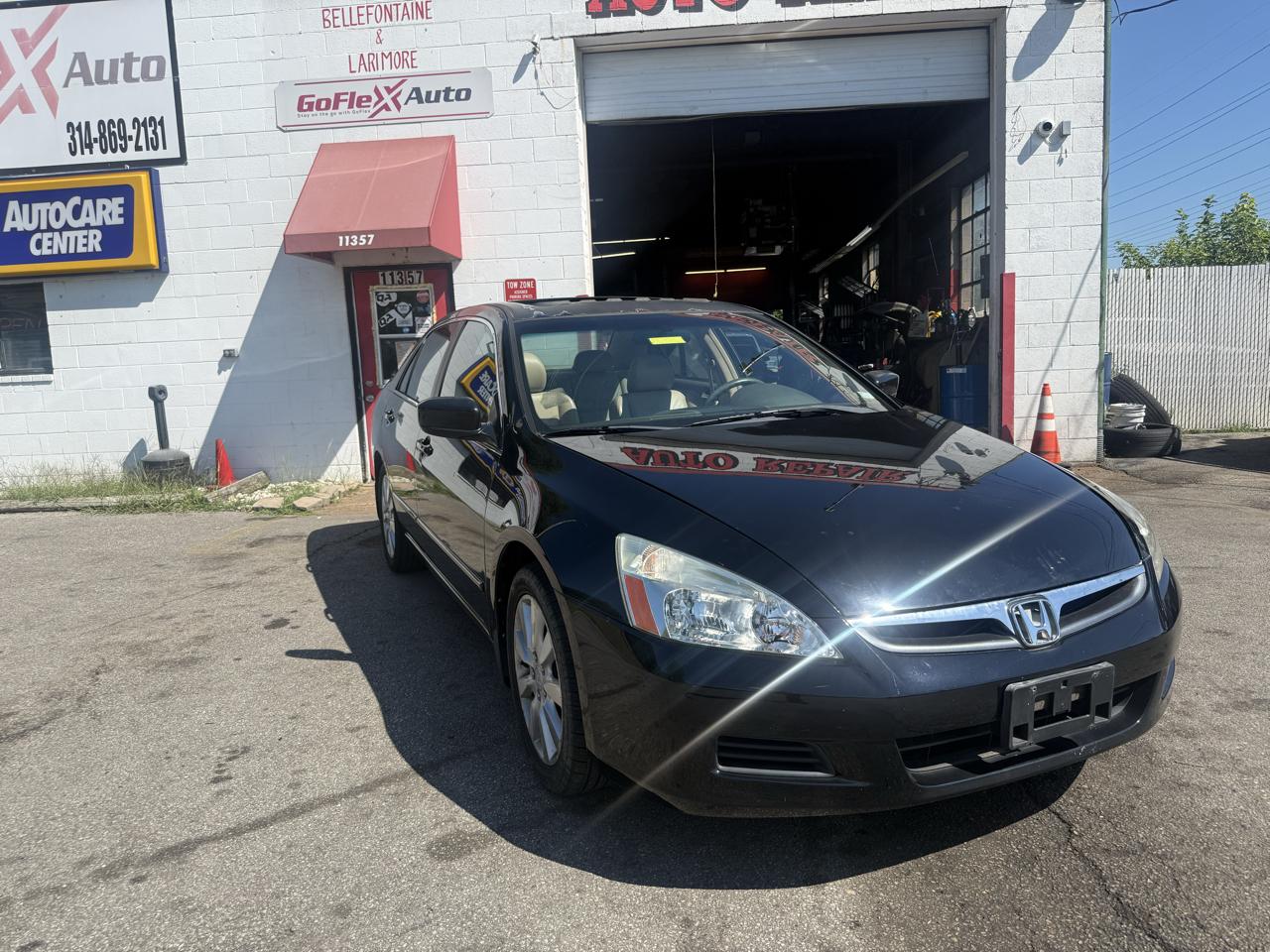 Honda Accord EX V-6 Sedan AT w/ Nav System/ XM Radio 2006