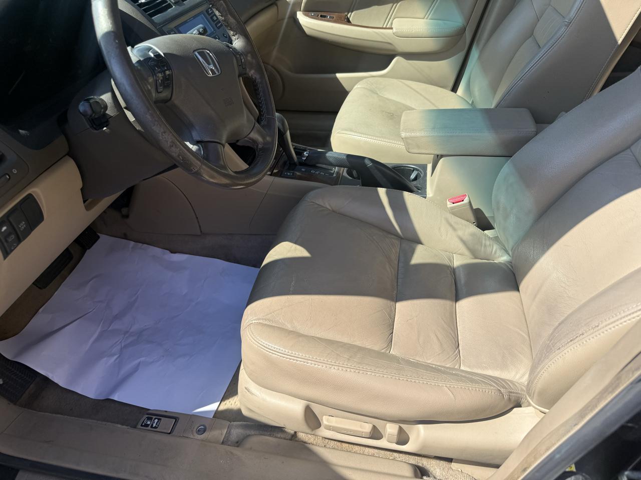Honda Accord EX V-6 Sedan AT w/ Nav System/ XM Radio 2006