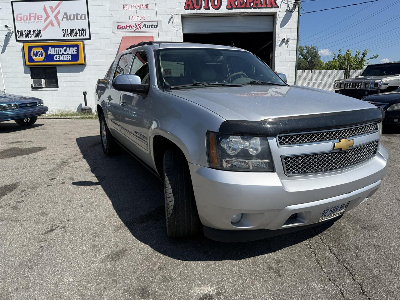 Chevrolet Avalanche LTZ 4WD 2013