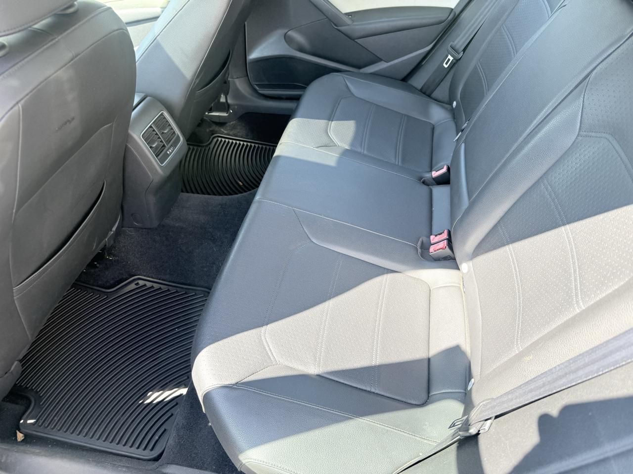 Volkswagen Passat 2.0L TDI SEL Premium 2013