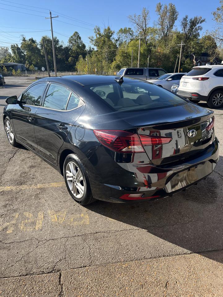 Hyundai Elantra Limited 2020