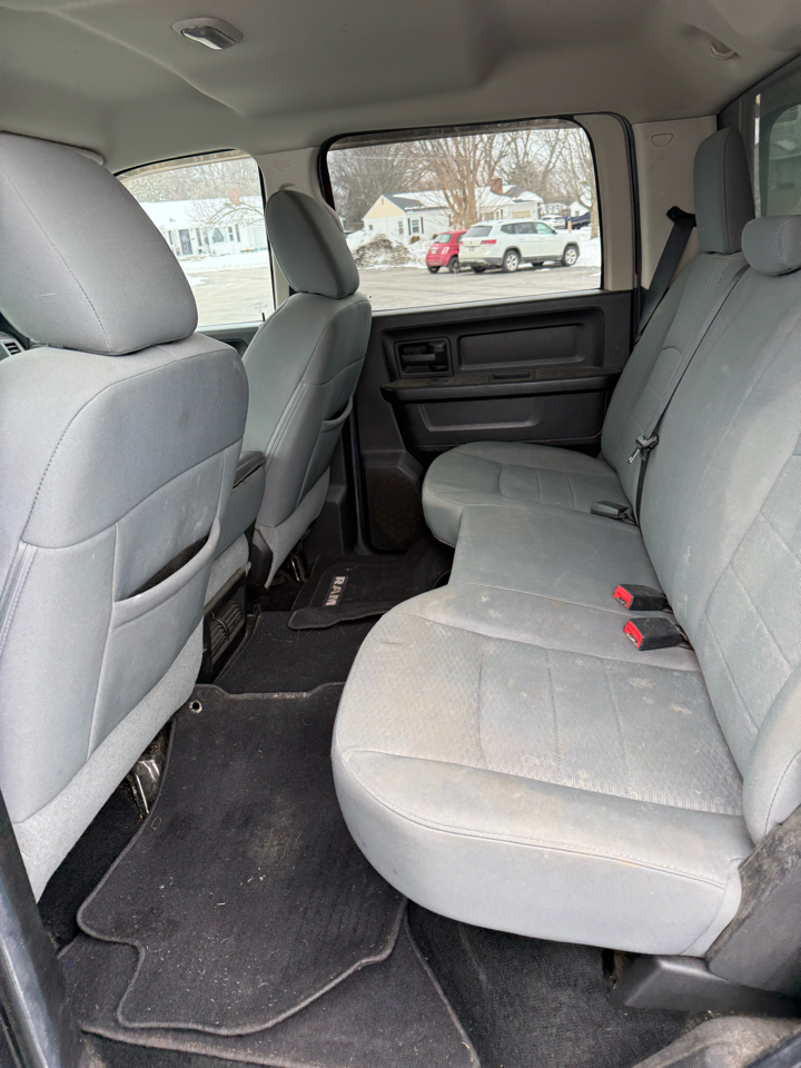 RAM 1500 Tradesman Crew Cab SWB 4WD 2013