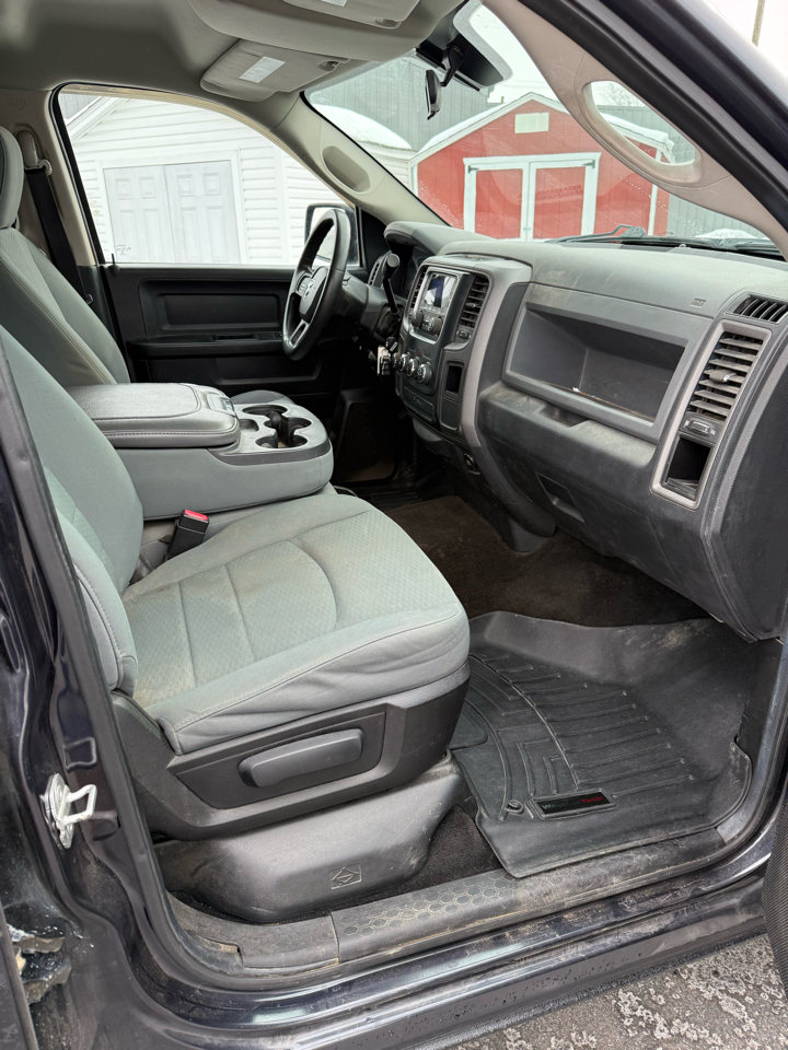 RAM 1500 Tradesman Crew Cab SWB 4WD 2013