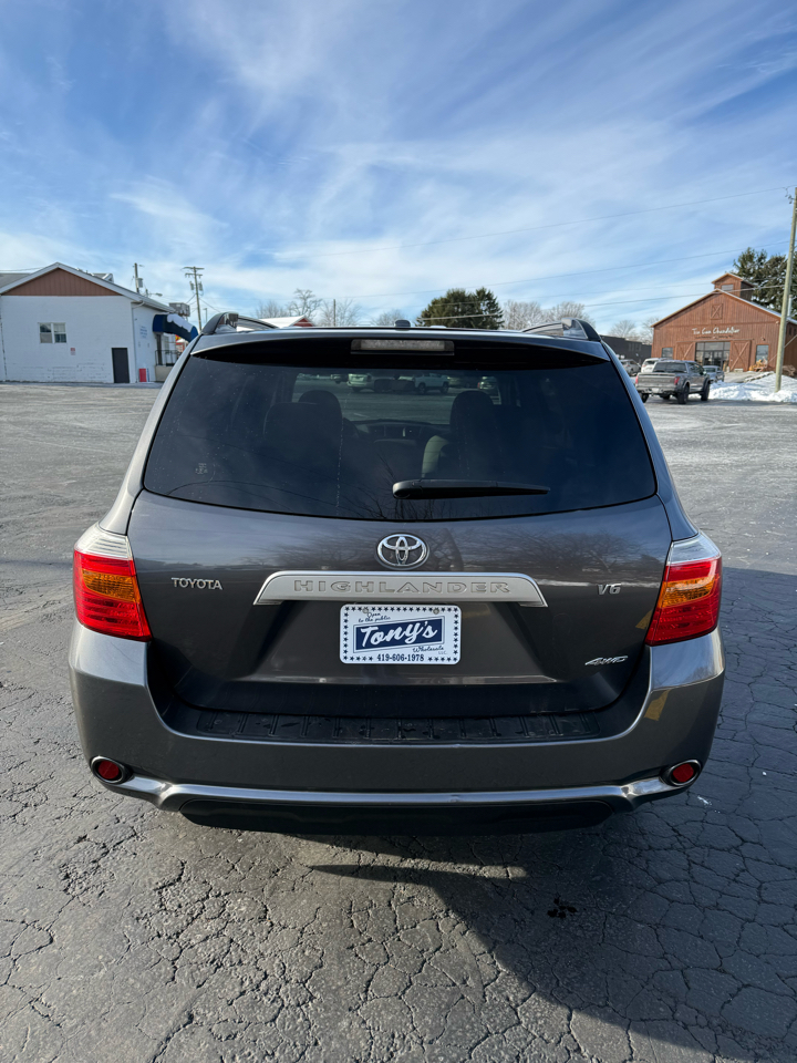 Toyota Highlander Base 4WD 2009