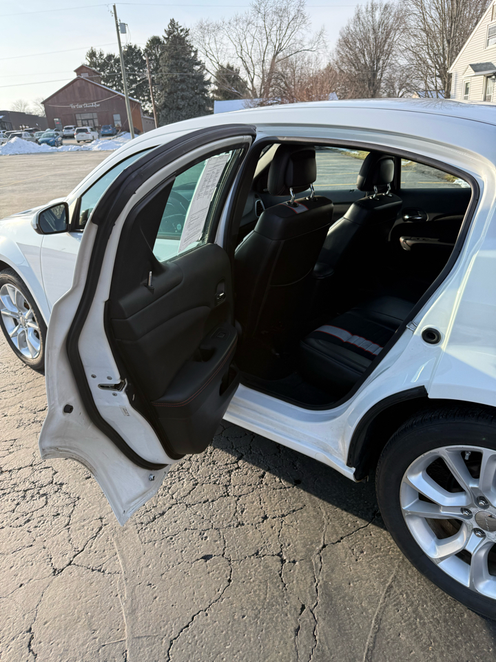 Dodge Avenger R/T 2012