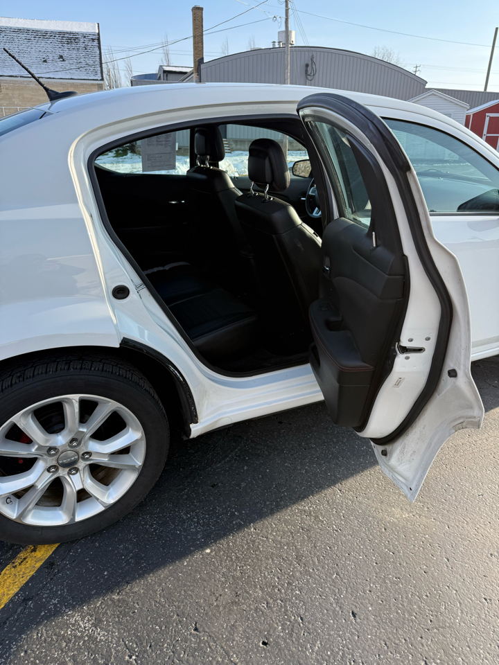 Dodge Avenger R/T 2012