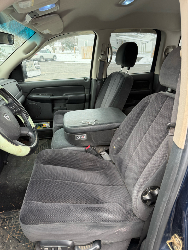 Dodge Ram 2500 ST Quad Cab Long Bed 2WD 2005