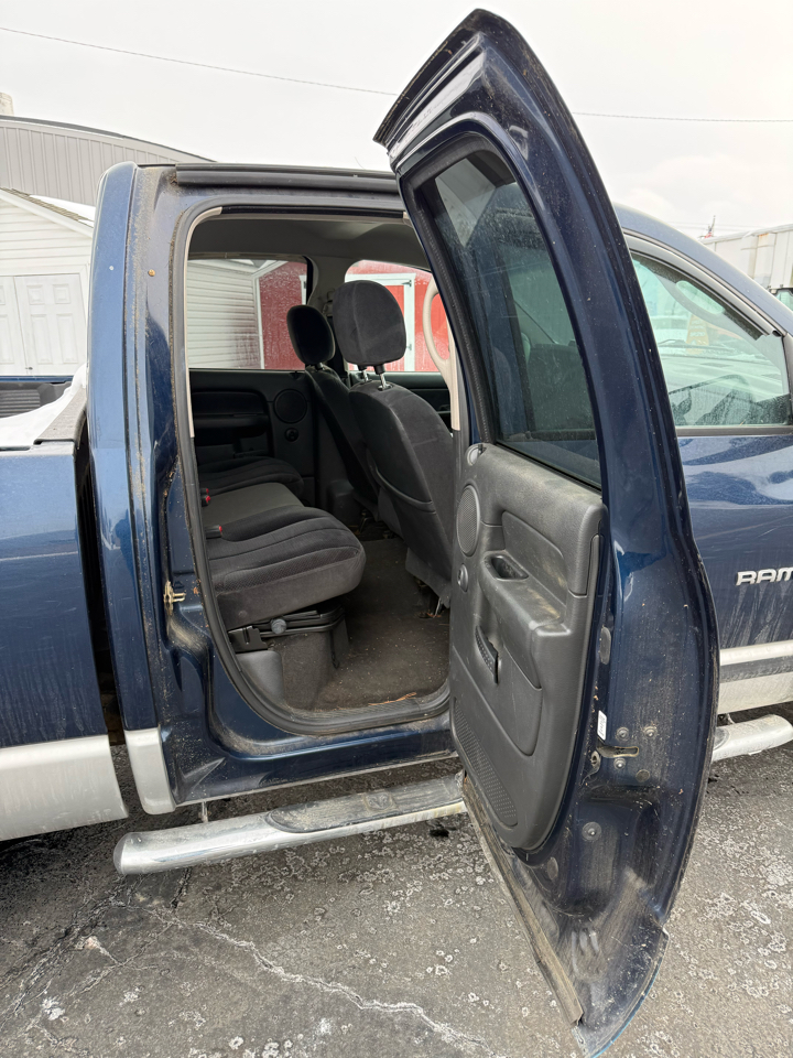 Dodge Ram 2500 ST Quad Cab Long Bed 2WD 2005