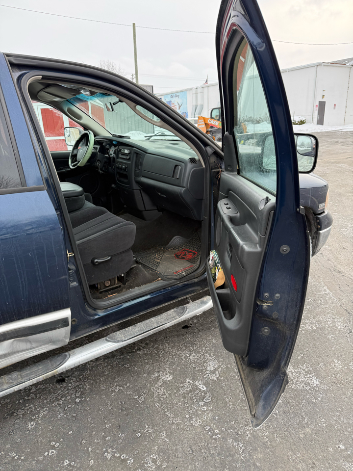 Dodge Ram 2500 ST Quad Cab Long Bed 2WD 2005