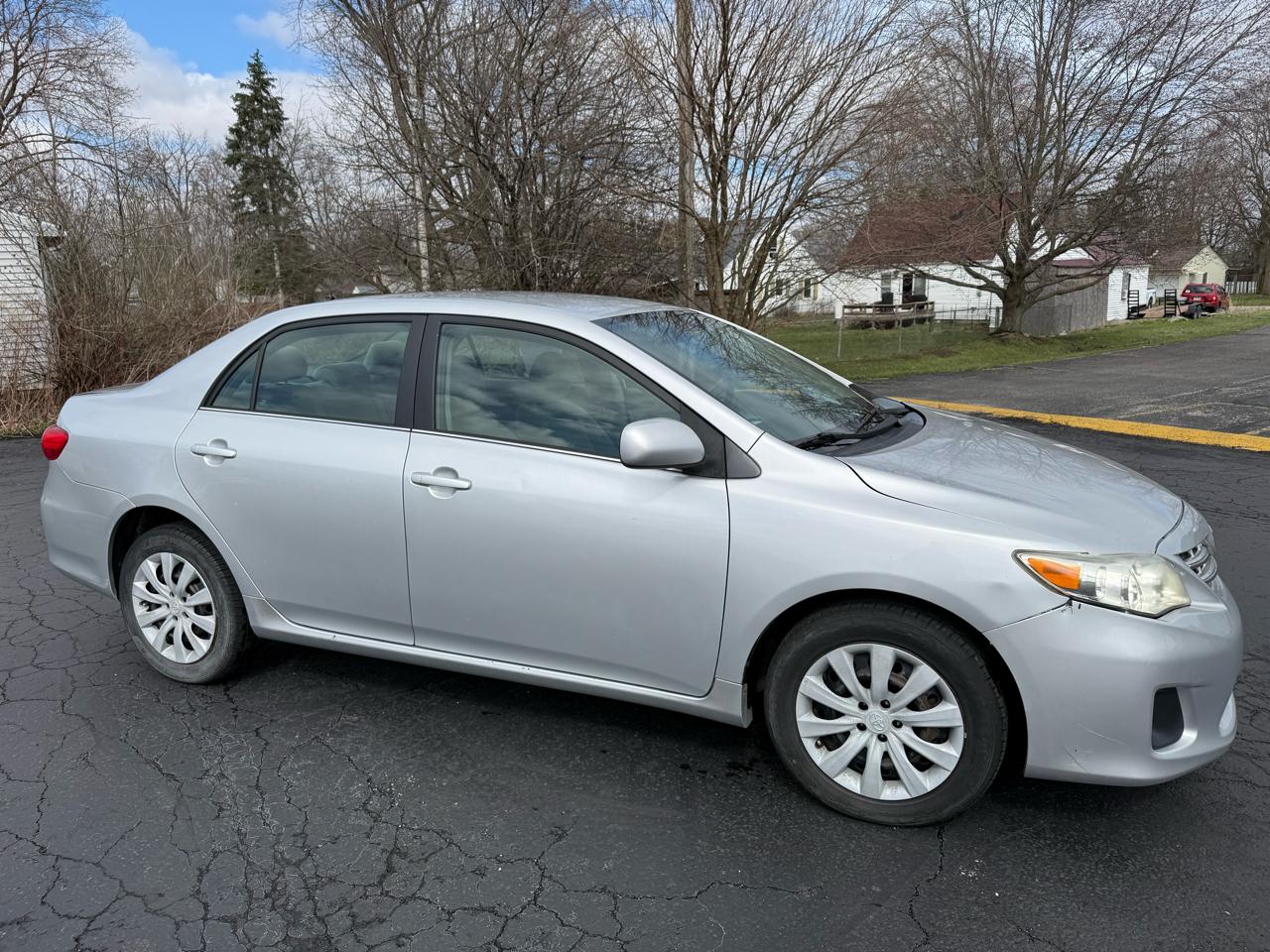 Toyota Corolla 4dr Sdn Auto L (Natl) 2013