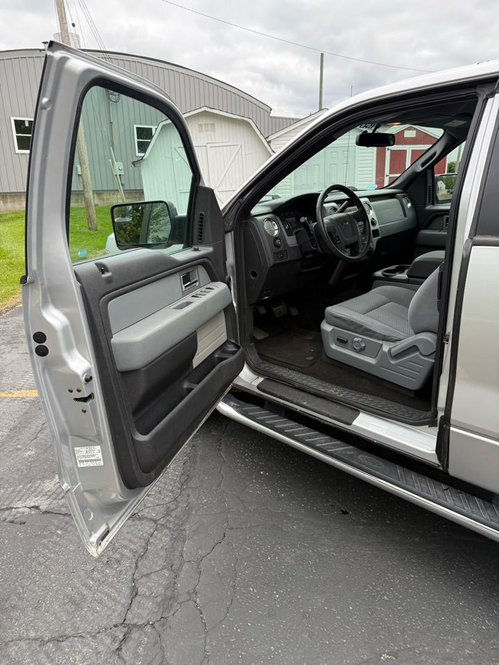 Ford F-150 2WD SuperCab 145" XLT 2011