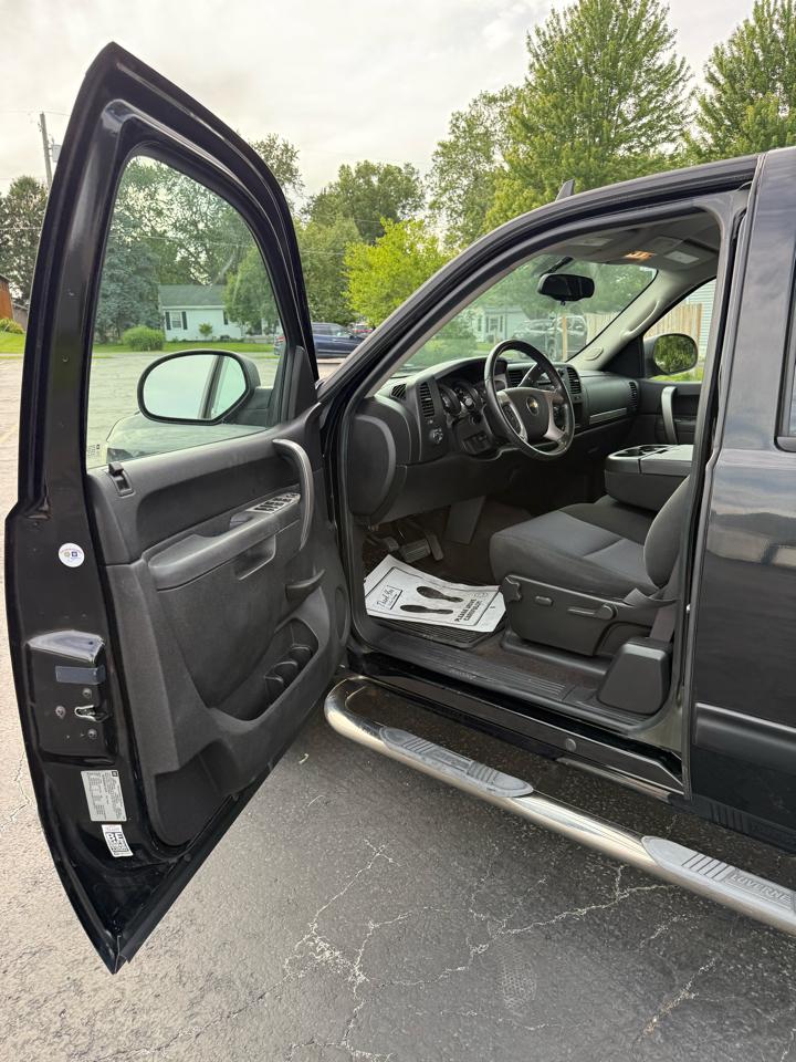Chevrolet Silverado 1500 2WD Ext Cab 143.5" LT 2010