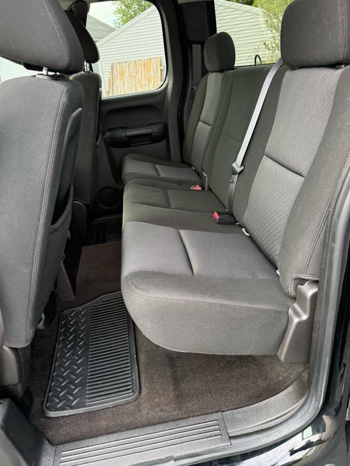 Chevrolet Silverado 1500 2WD Ext Cab 143.5" LT 2010