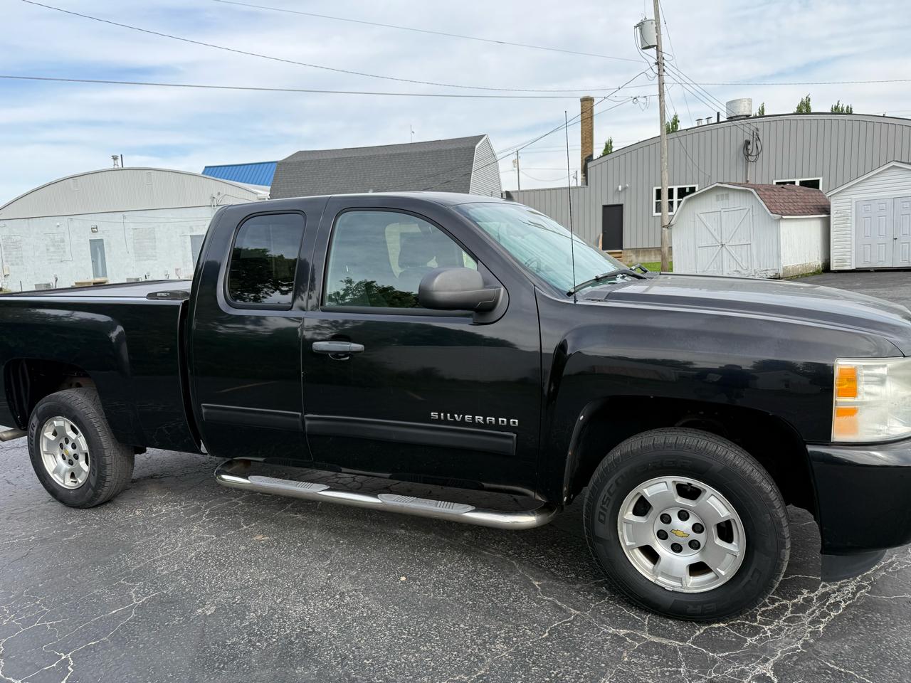 Chevrolet Silverado 1500 2WD Ext Cab 143.5" LT 2010