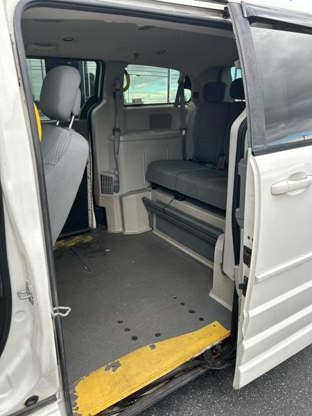 Dodge Grand Caravan SE 2010