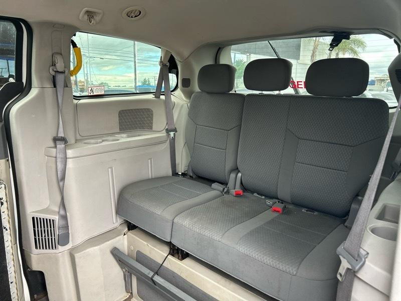 Dodge Grand Caravan SE 2010