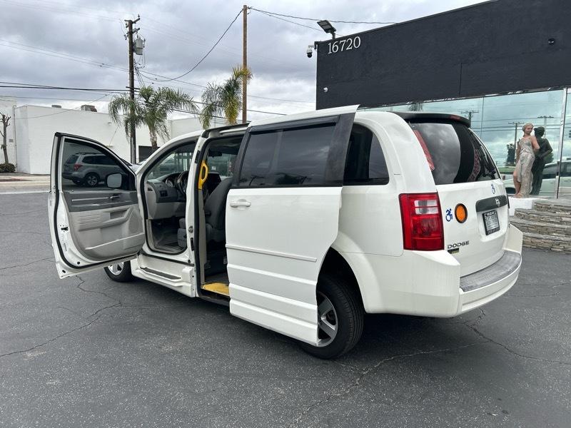 Dodge Grand Caravan SE 2010