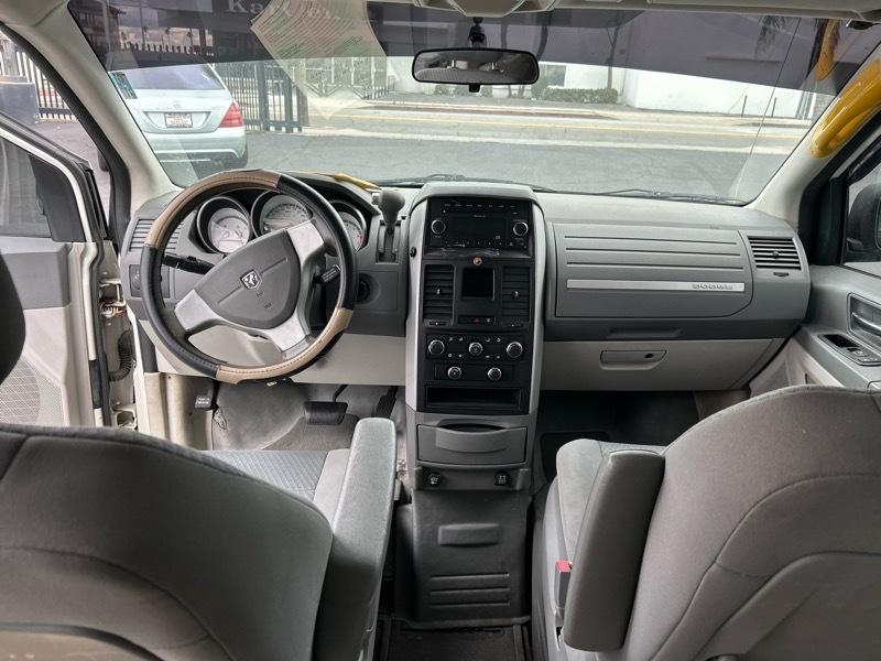 Dodge Grand Caravan SE 2010