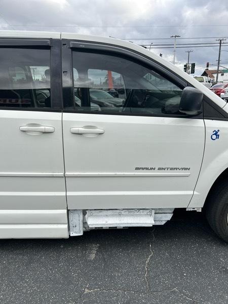 Dodge Grand Caravan SE 2010