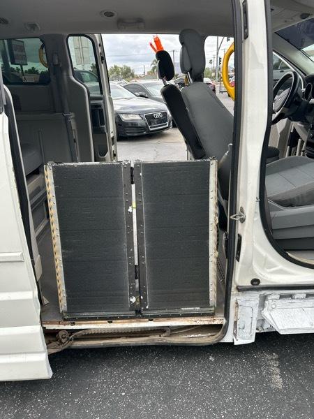 Dodge Grand Caravan SE 2010