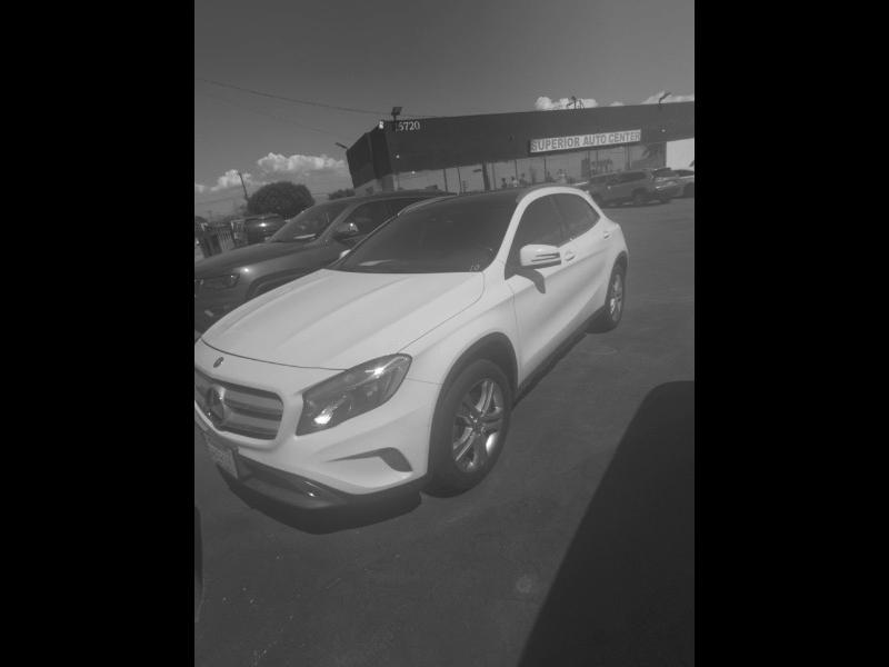 Mercedes-Benz GLA-Class GLA250 2016