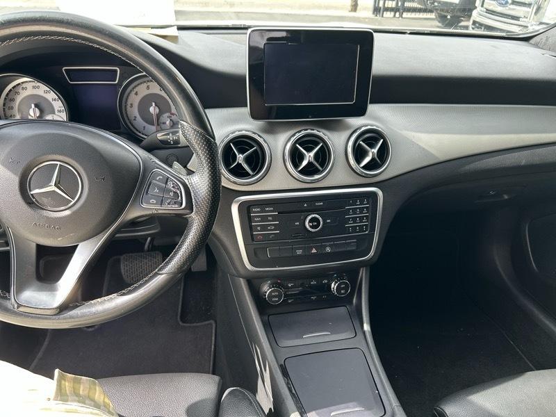 Mercedes-Benz GLA-Class GLA250 2016