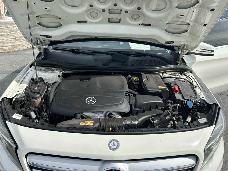 Mercedes-Benz GLA-Class GLA250 2016