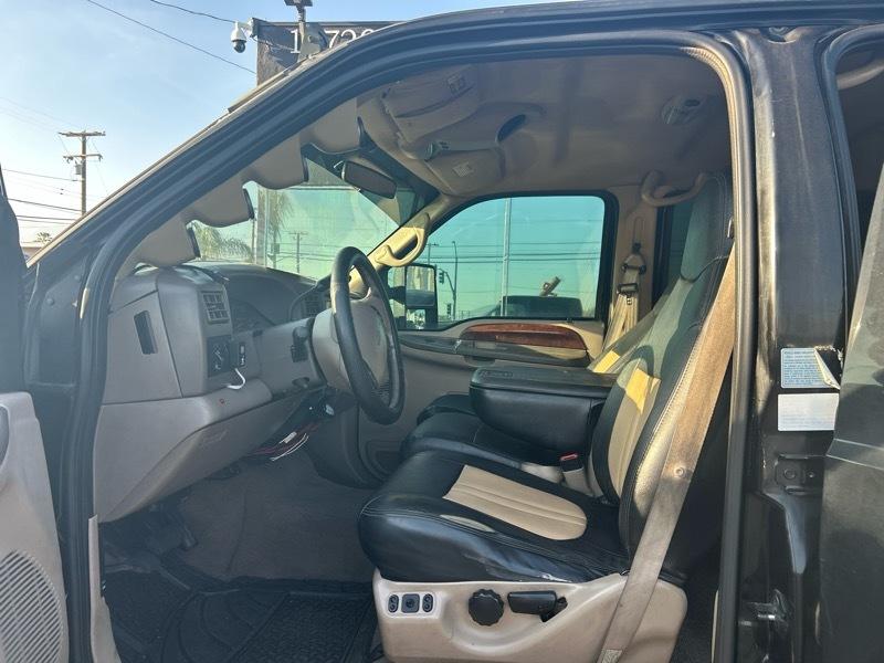 Ford F-350 SD XL Crew Cab Short Bed 4WD DRW 2000