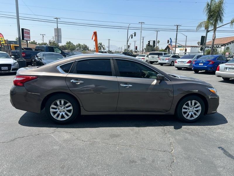 Nissan Altima 2.5 SR 2016
