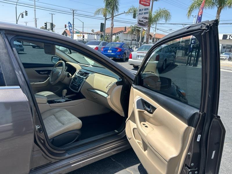 Nissan Altima 2.5 SR 2016