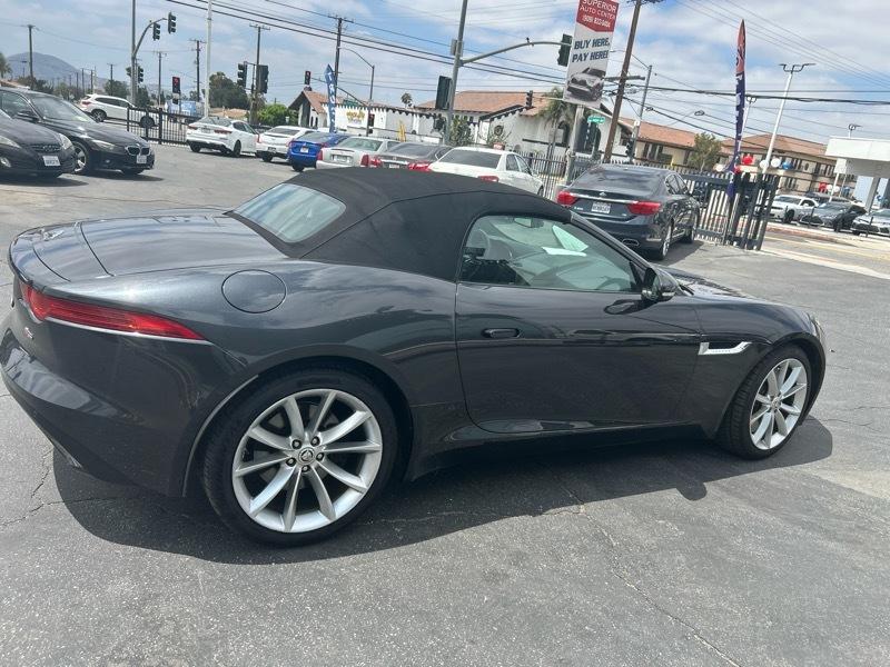 Jaguar F-Type  2014