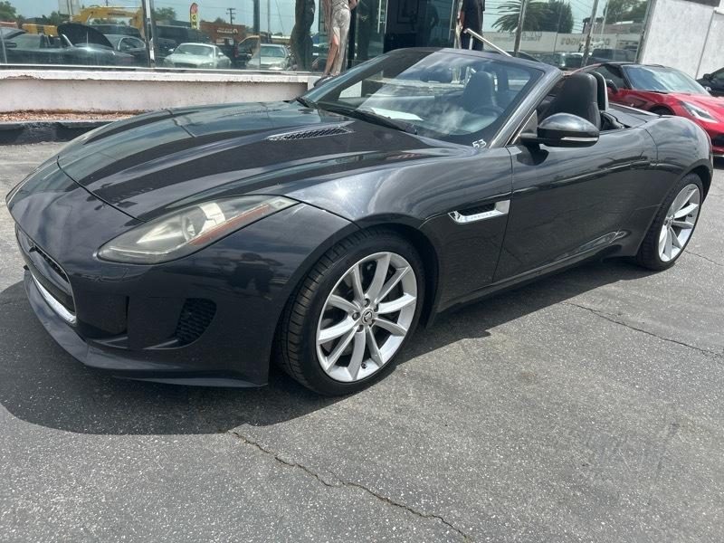 Jaguar F-Type  2014