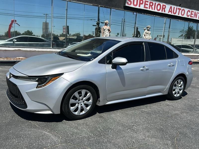 Toyota Corolla LE 2022