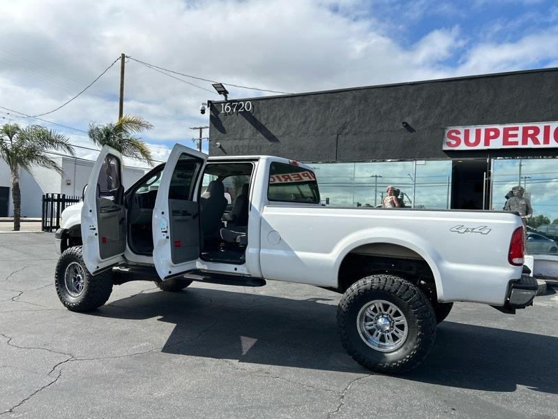 Ford F-350 SD XLT Crew Cab Long Bed 4WD 2006
