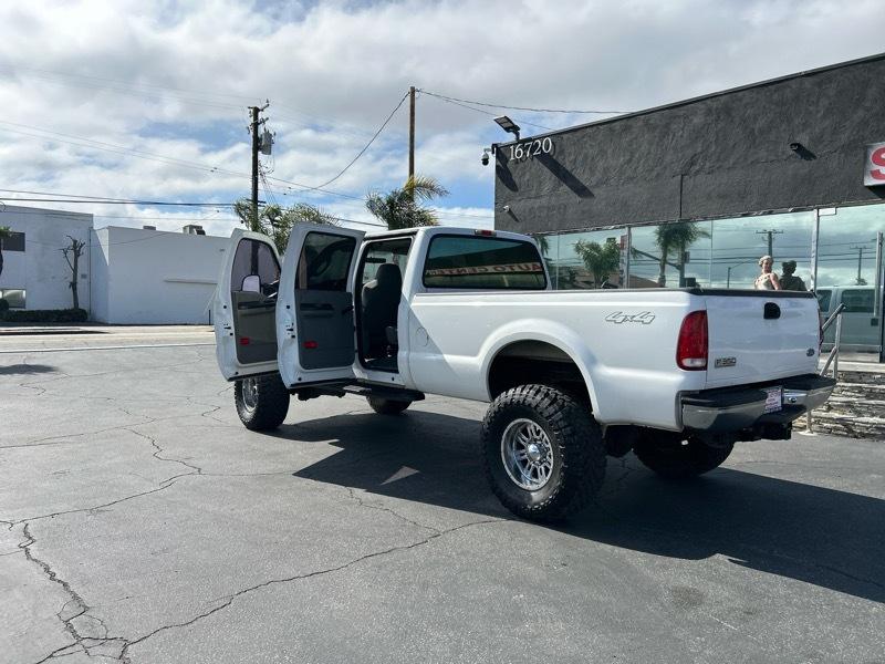 Ford F-350 SD XLT Crew Cab Long Bed 4WD 2006