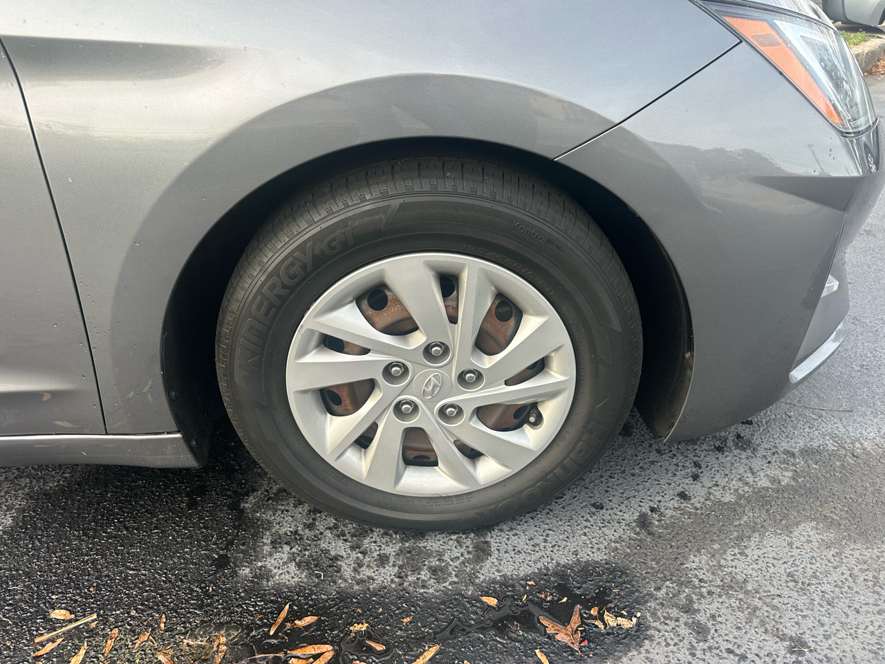 Hyundai Elantra  2019