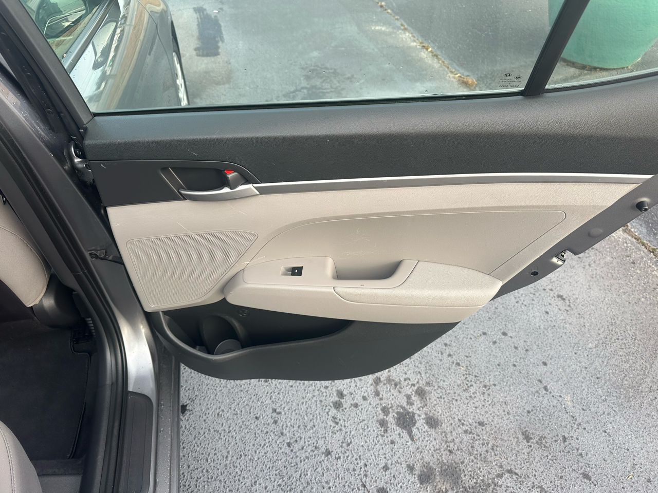 Hyundai Elantra  2019