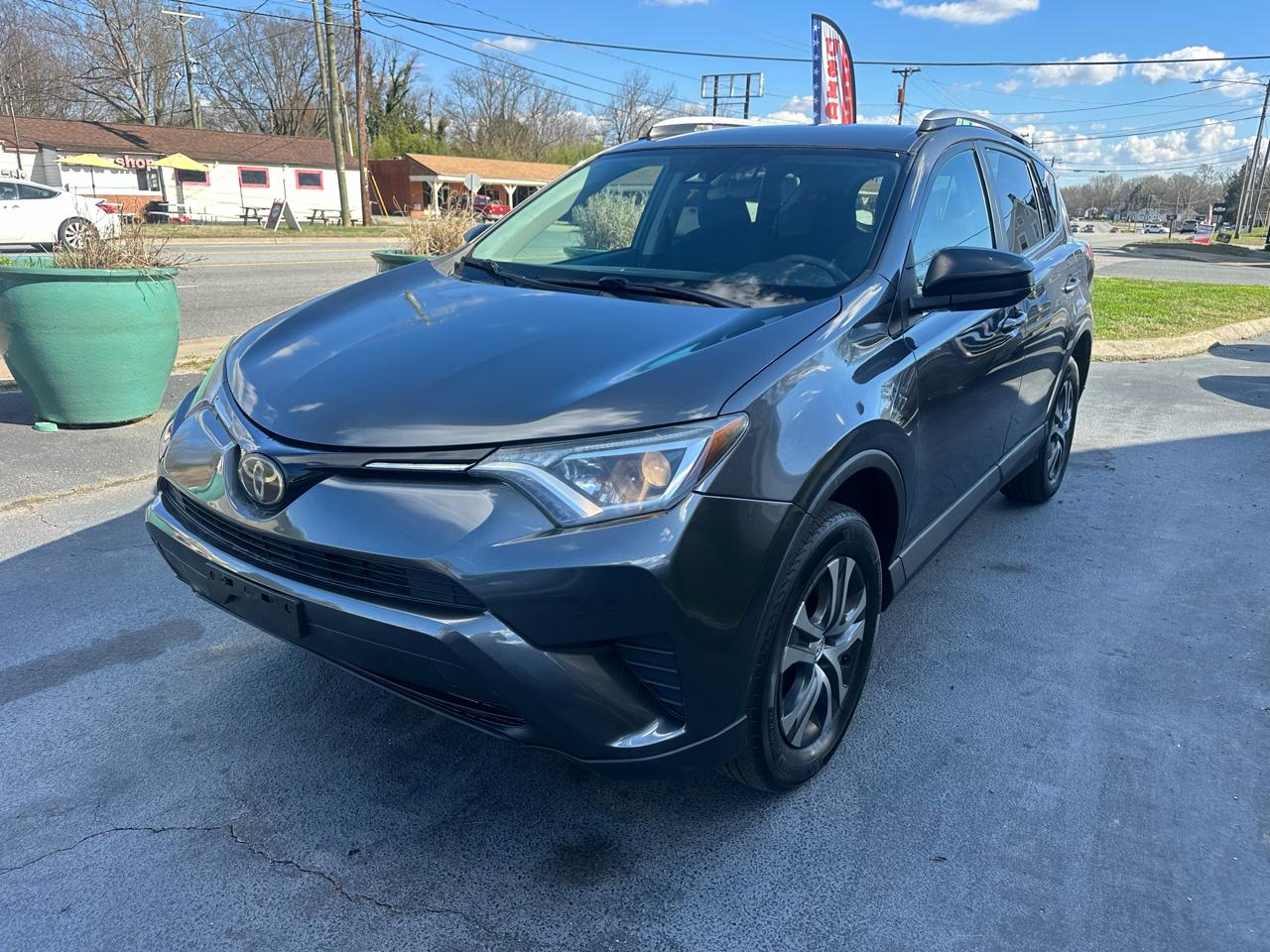 Toyota RAV4  2018