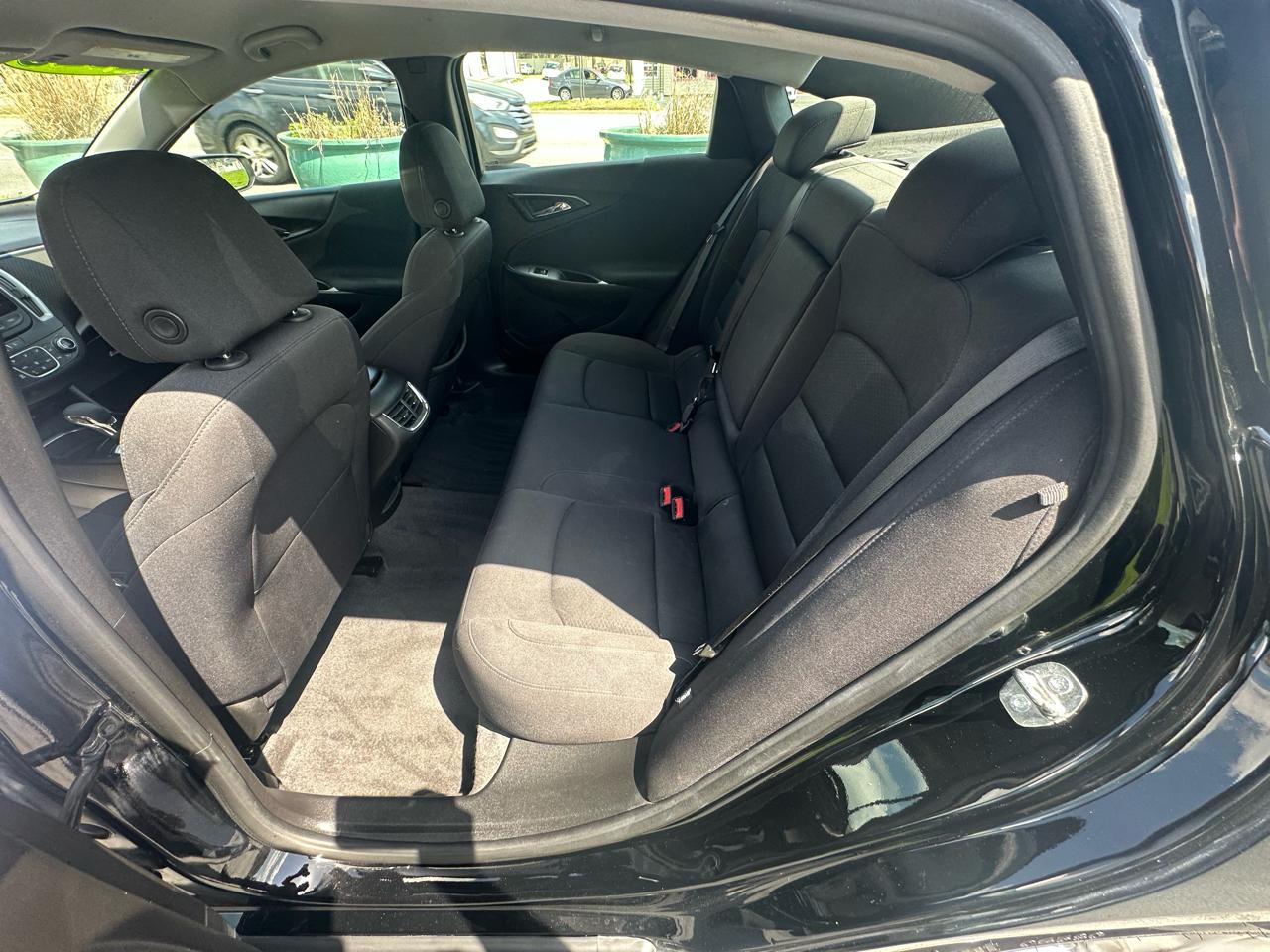 Chevrolet Malibu  2023