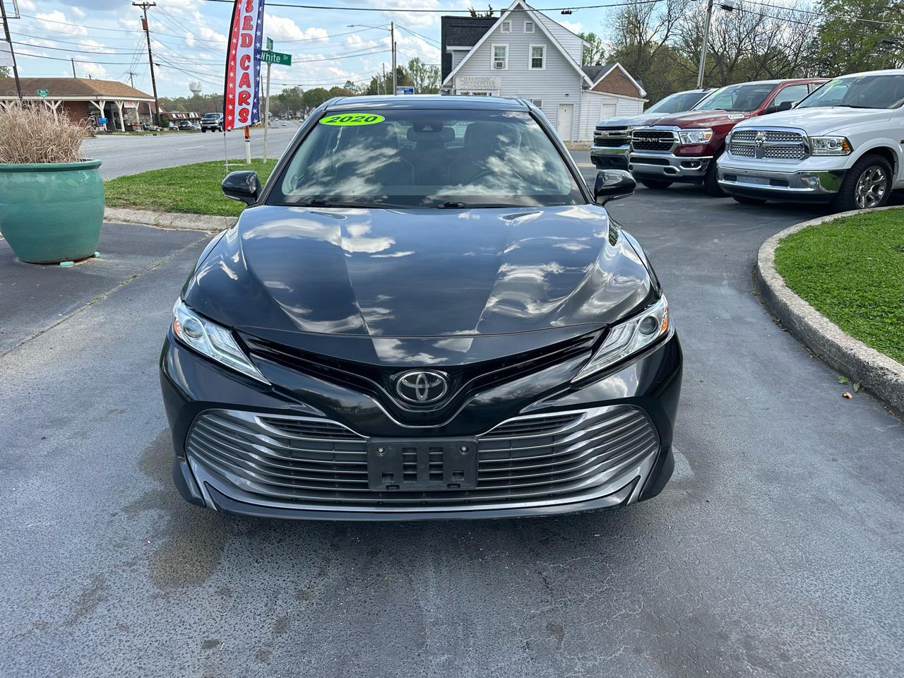 Toyota Camry  2020