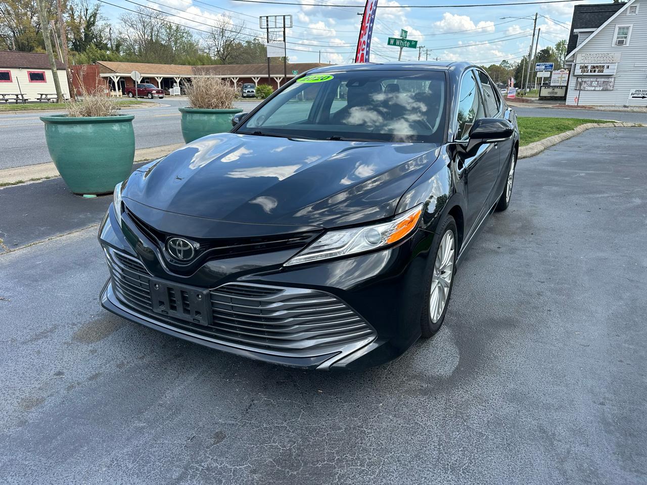 Toyota Camry  2020