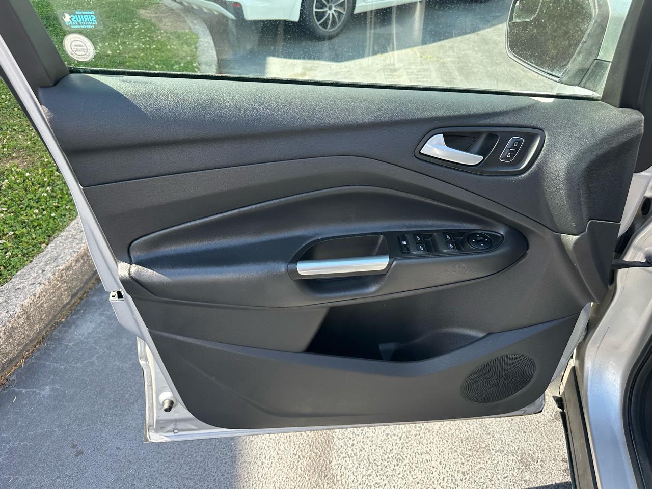 Ford Escape  2017