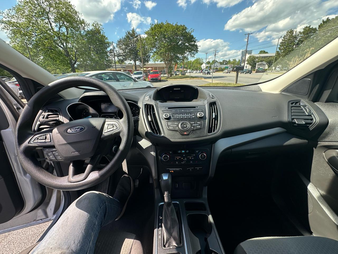 Ford Escape  2017