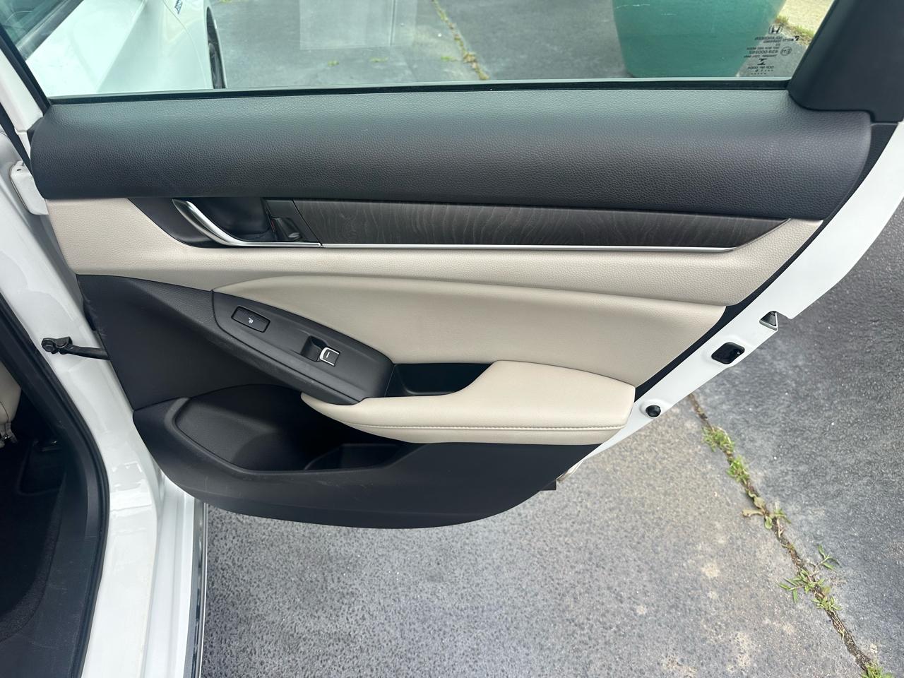Honda Accord Hybrid  2021