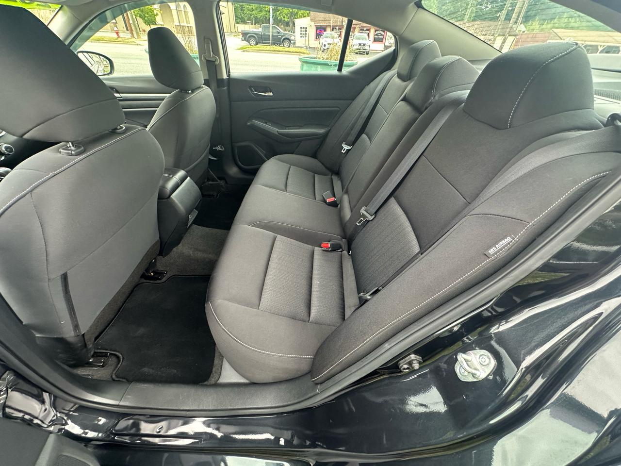 Nissan Altima  2022